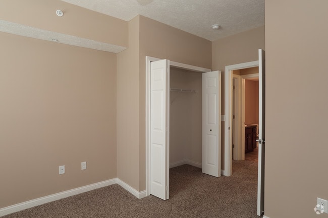 2BR, 2BA - The SandPebble - 1,253SF