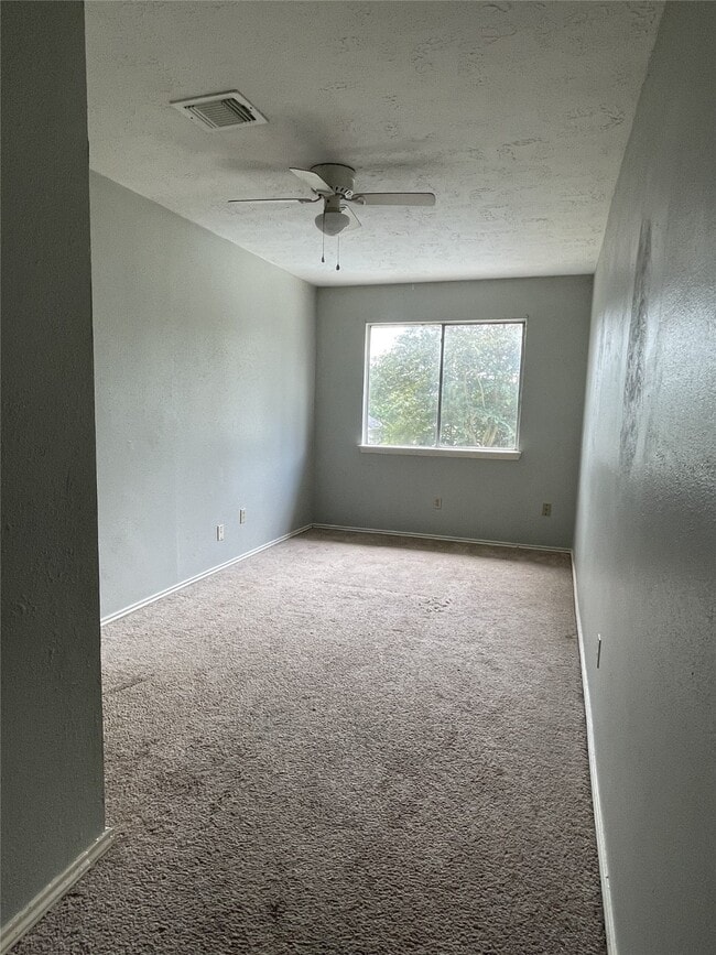 Photo - 3443 Nutwood Ln