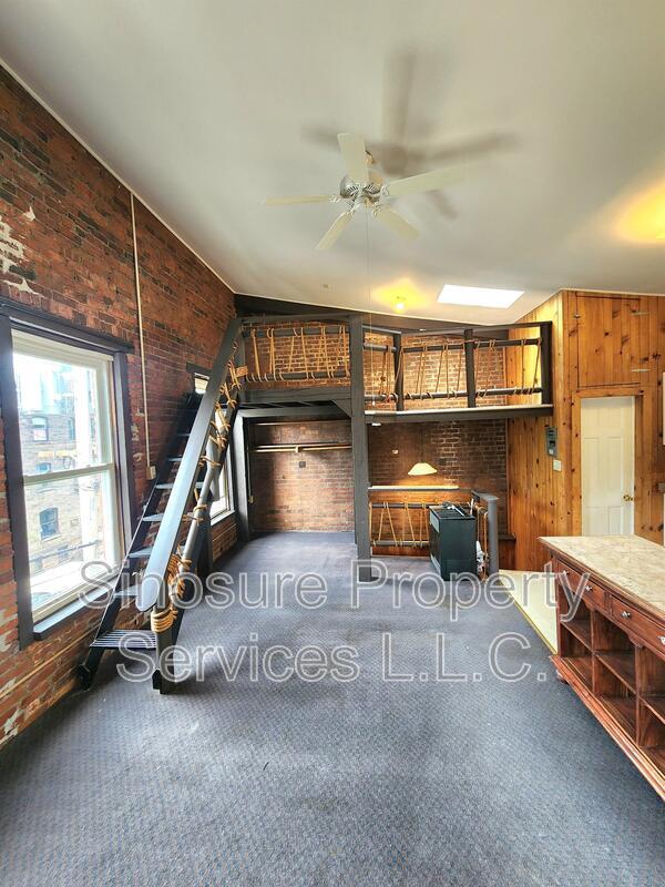 250 Lark St