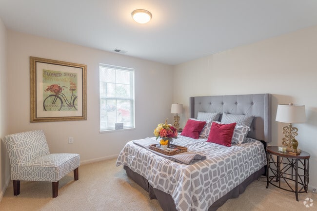 2BD 1BA 825 sq. ft.