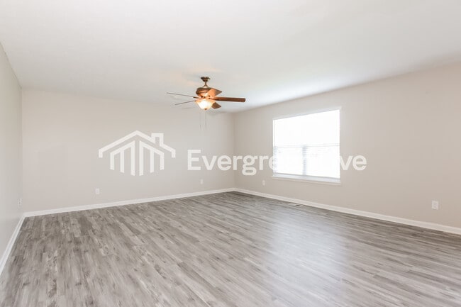 Photo - 1120 Sedgehill Ln