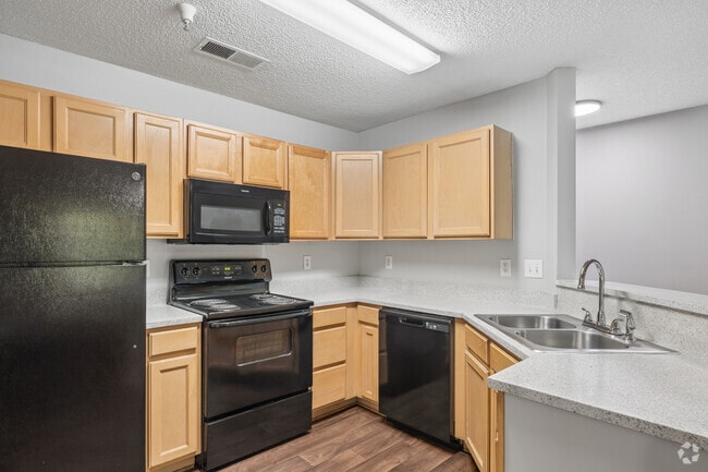 The Harvard 2BR, 2BA - 850SF - Kitchen