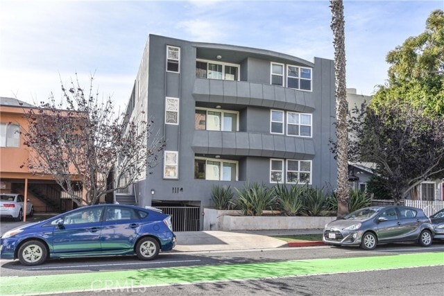 Building Photo - 1114 6th St Unit 5 Rental