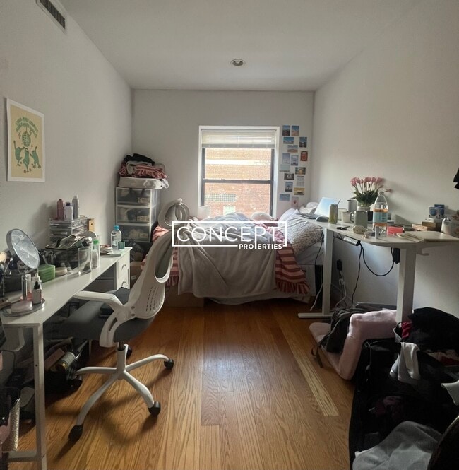 Photo - 64 Louis Prang St Unidad 4