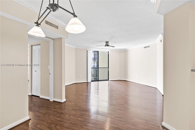 Photo - 1919 Van Buren St Unit CONDO LIKE NEW HOLLYWOOD
