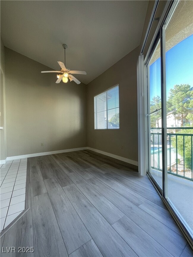 Building Photo - 5155 W Tropicana Ave Unit 2079