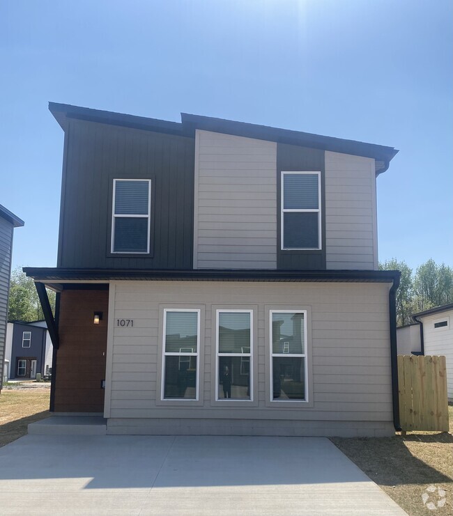 Building Photo - 1071 States Ave Rental