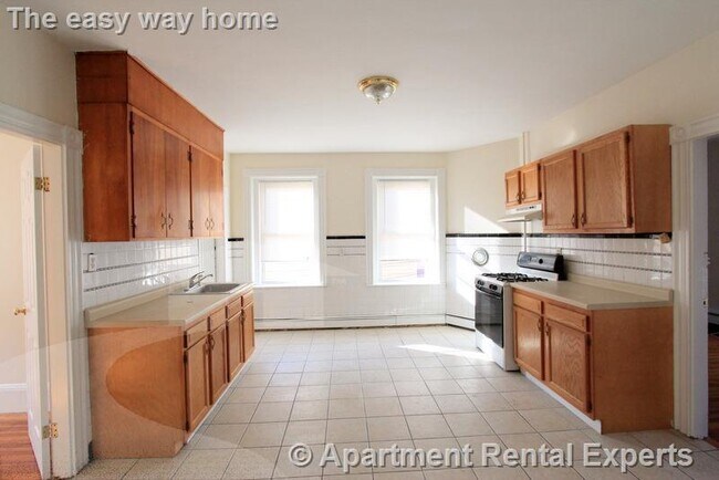 Photo - 10 Winter St Unidad 2nd Flr