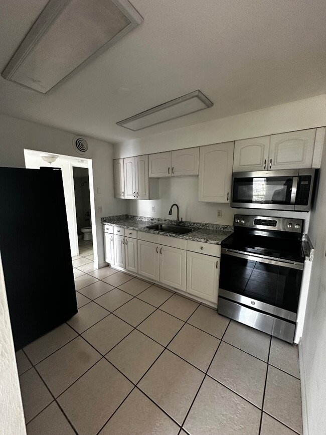 Photo - 1151 S Loop Blvd