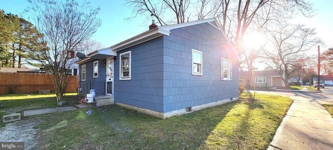Photo - 719 Jefferson St