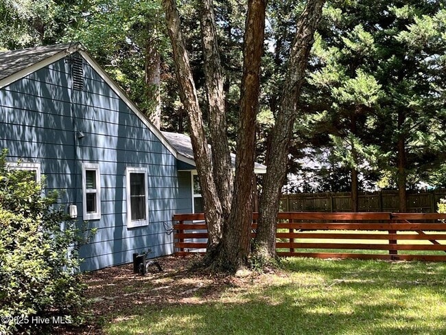 Photo - 375 Midland Rd