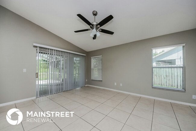 Photo - 1235 Whitewood Way