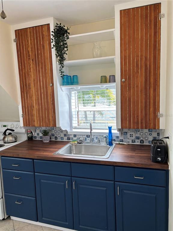 Photo - 810 22nd Ave N