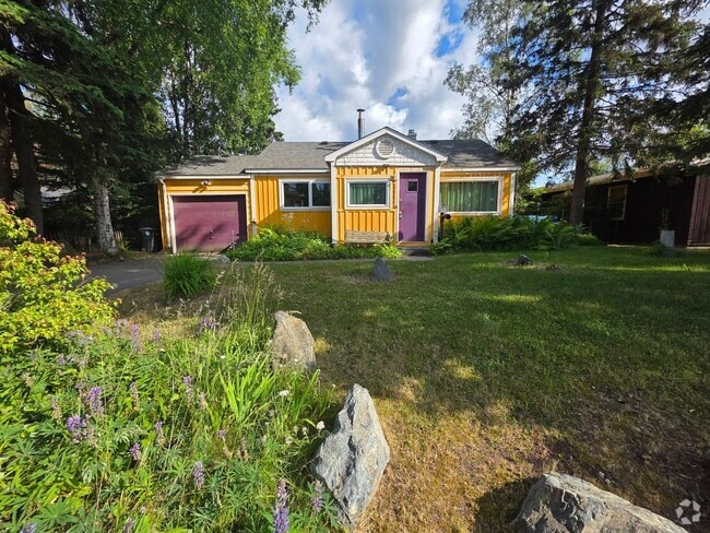 Building Photo - 1551 Sunrise Dr Rental