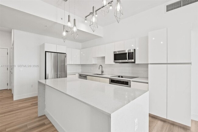 Photo - 101 Diplomat Pkwy Unit 2503