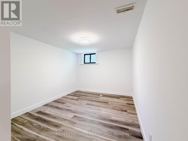 Photo - 141 Wilmington Ave