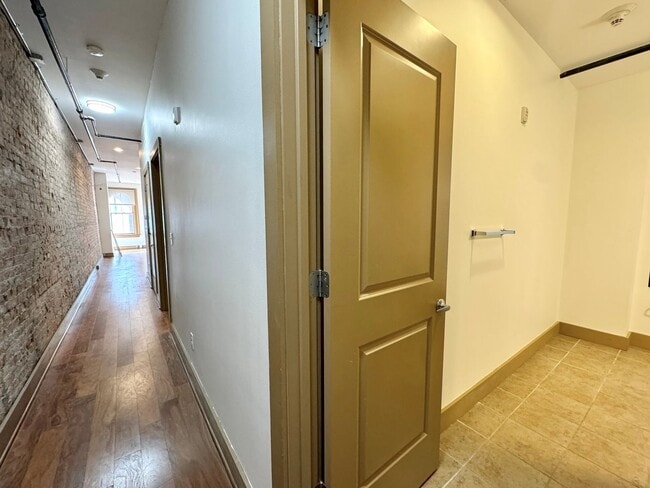 Photo - 641 Walnut St Unidad B