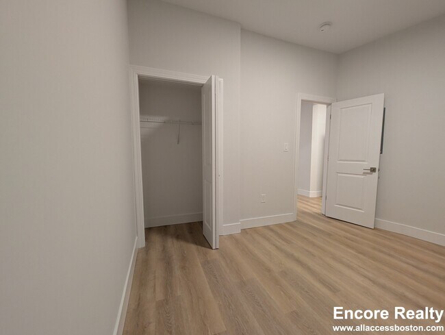 Photo - 24 Phillips St Unit 9