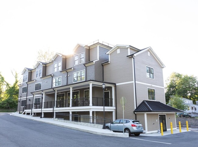 Building Photo - 887 Federal Rd Rental