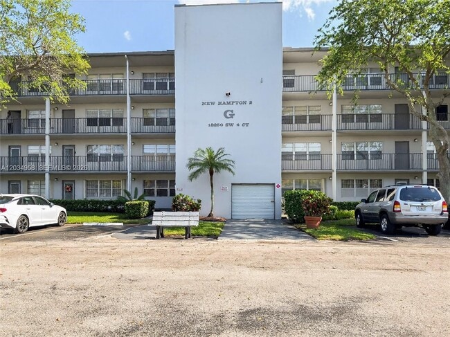 Building Photo - 13250 SW 4th Ct Unit 409G