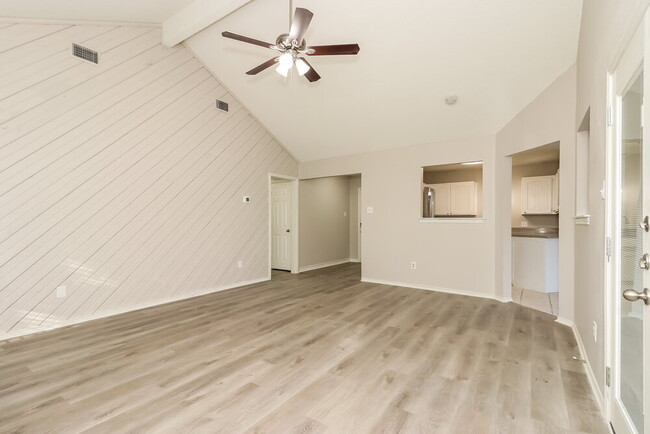 Photo - 6216 N Park Dr