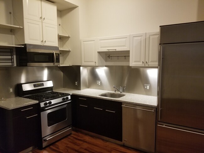 Extra Large Downtown 1 Bedroom Apt /w Wash... - Extra Large Downtown 1 Bedroom Apt /w Wash... Unit 5C