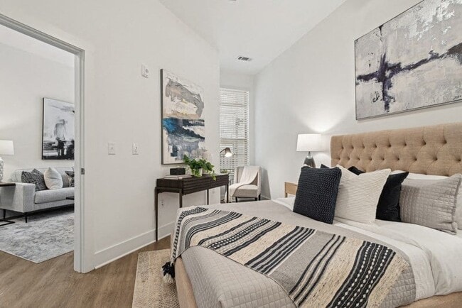 Link Apartments® NoDa 36th