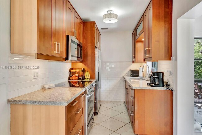 Photo - 1224 NE 182nd St