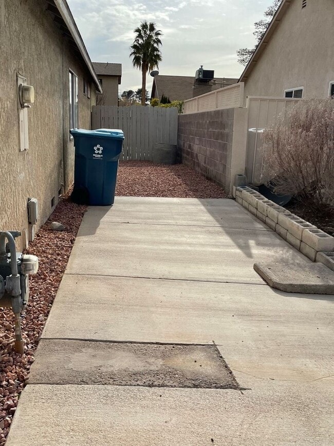 Photo - 2 bedroom 2 bath house near Desert Shores/ Available 4/1/2026