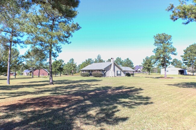 Building Photo - 110 Lacey Ln