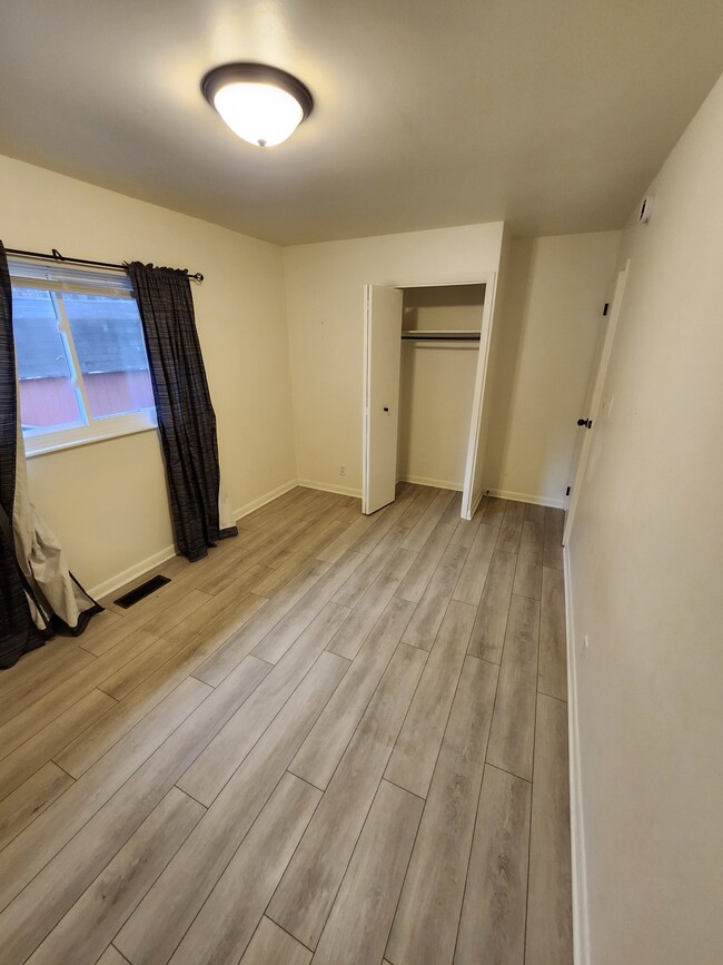 Photo - 119 Tall Timber Ct