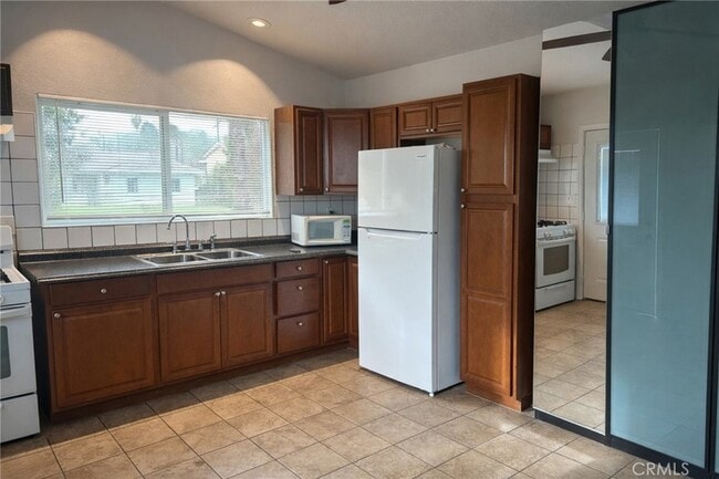 Photo - 494 Alta Mesa Dr