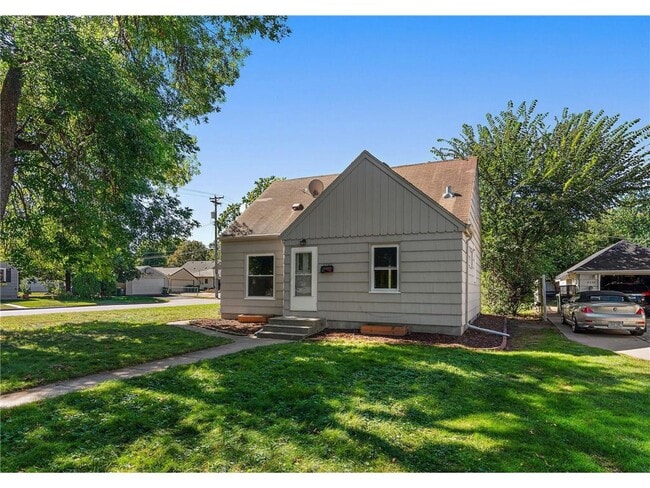 Building Photo - 6244 Humboldt Ave S