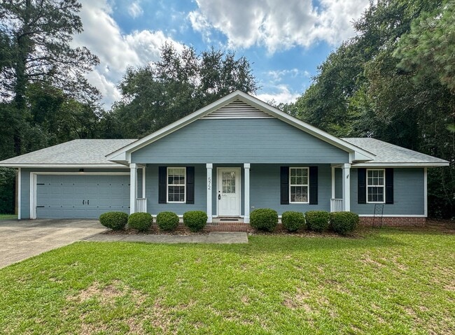 Building Photo - Cute 3 Bed 2 Bath Home in Spring Lake