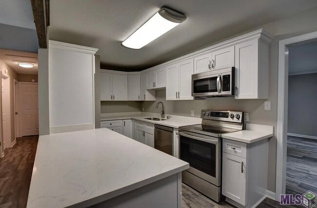 Photo - 1351 N Woodcrest Ave