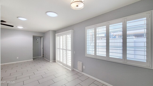 Photo - 8627 N Shadow Ln