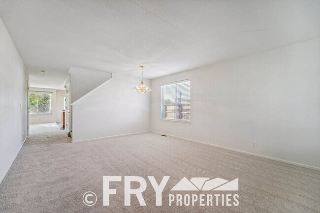 Photo - 13991 Ivanhoe St