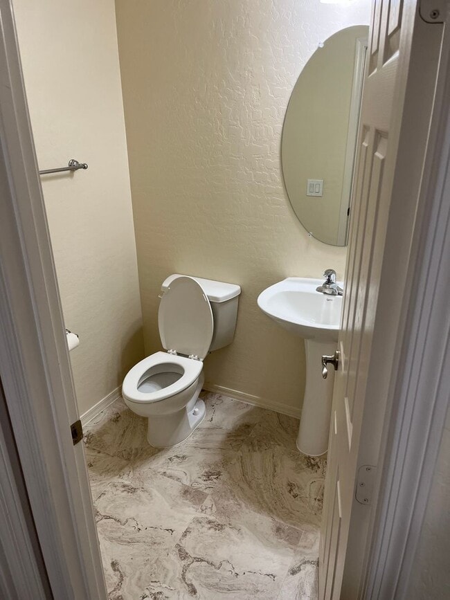 Photo - Beautiful Single-family unit with 4 bedrooms