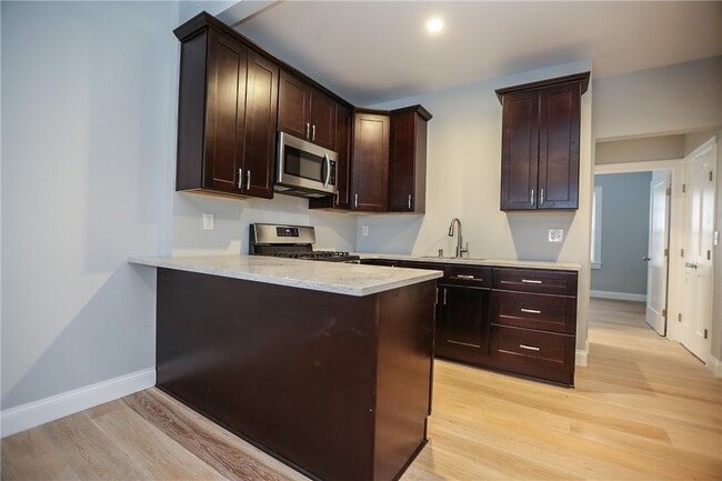 Photo - 544 Culver Pkwy