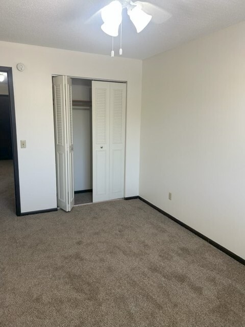 Bedroom - River Garden Apartments