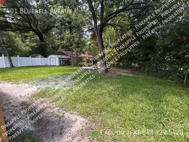 Photo - 401 Bluebell Ave