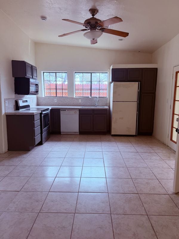 Photo - 1235 W Ontario St