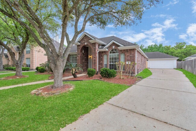 Photo - 1915 Crescent Oak Dr
