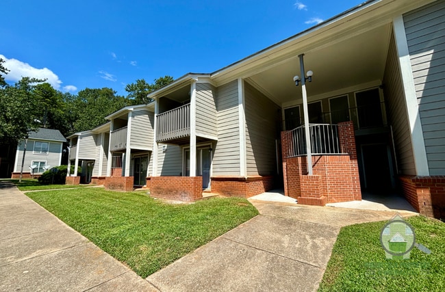 Building Photo - 500 Fairview St Unit C6