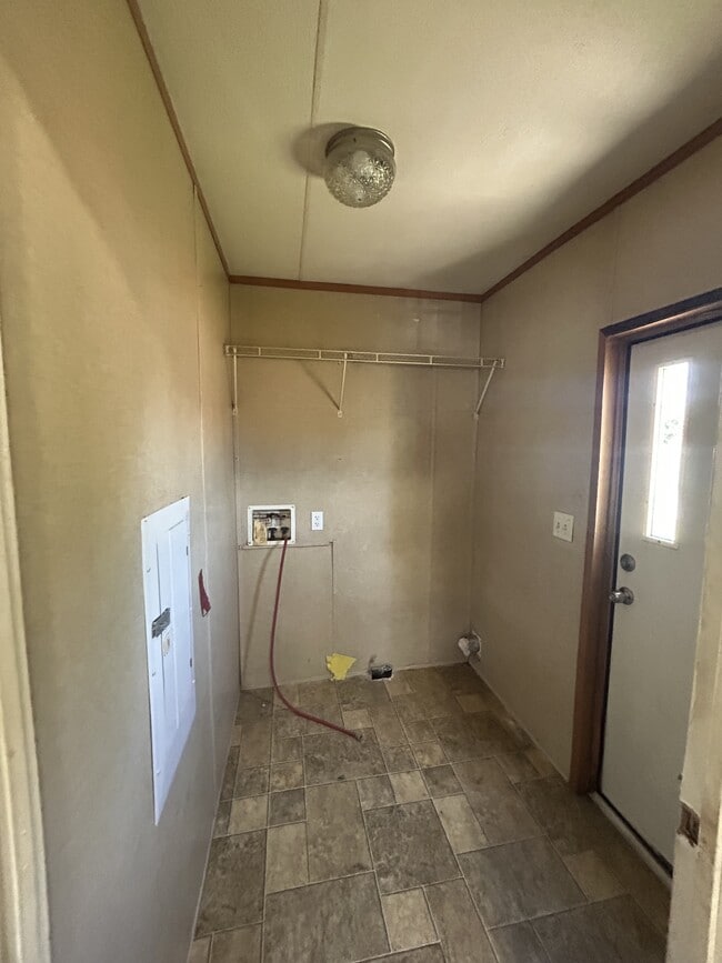 Photo - 105 Zackary St
