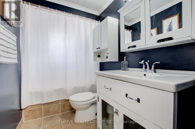 Photo - 118 Sandalwood Crescent