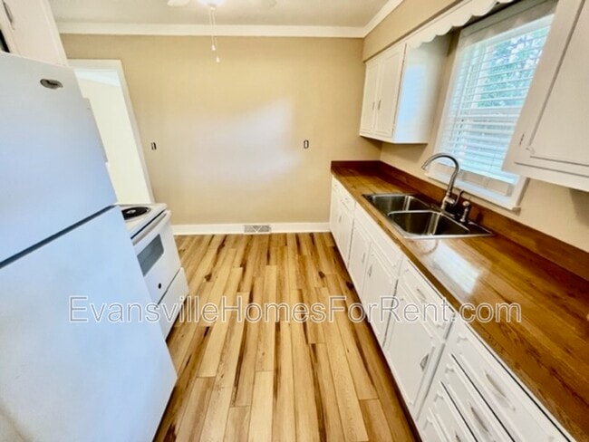 Photo - 2408 S Boeke Rd