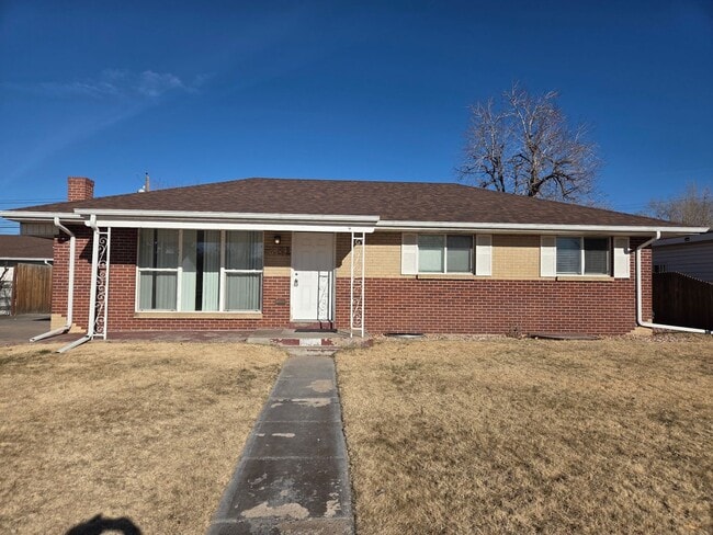 Building Photo - Great Home in Commerce City