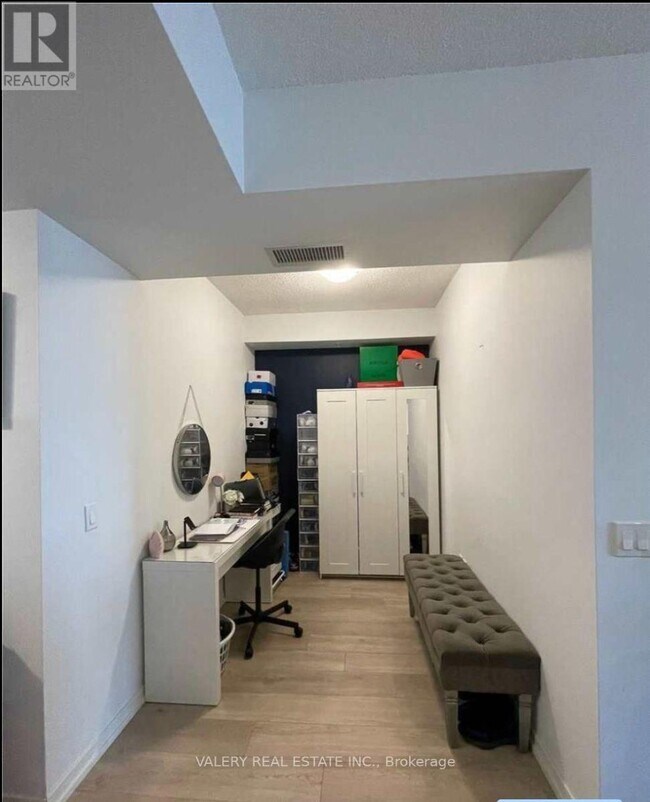 Photo - 3237 Bayview Ave Unit 604
