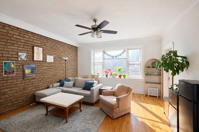 Photo - 2461 N Clark St Unit 3